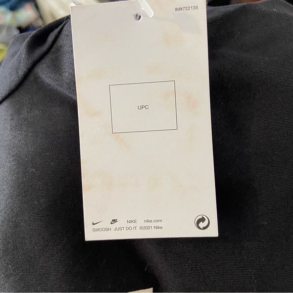 Nike Women’s Medium Large Phil Knight Legacy T-shirt Tee Shirt New With Tags - Picture 9 of 12